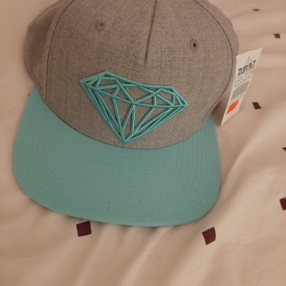 NWT Diamond 💎 Snapback